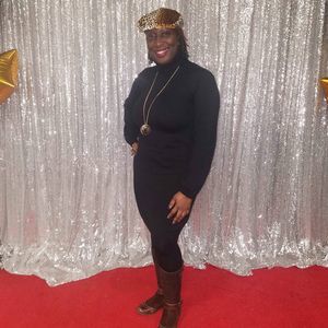 Meet your Posher, Ayesha